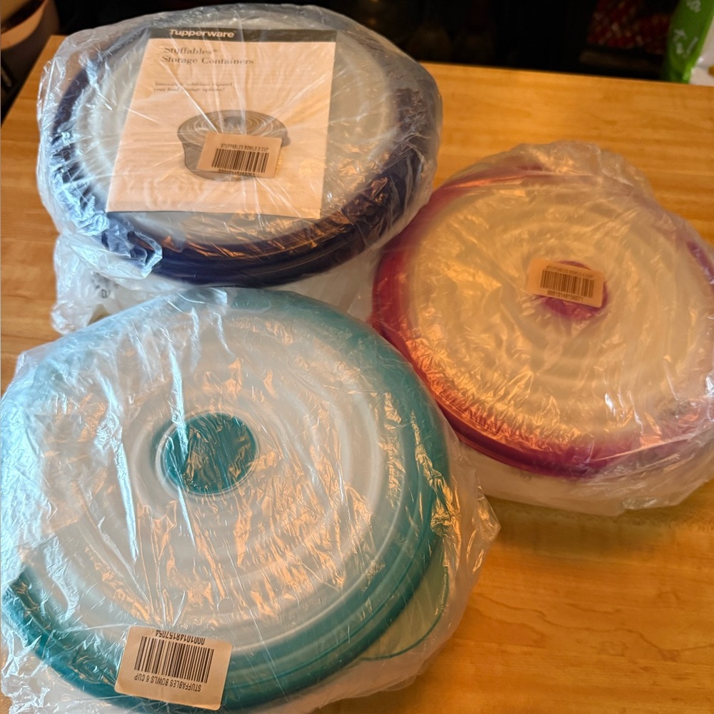 **BRAND NEW** TUPPERWARE STUFFABLE CONTAINER 6 piece set